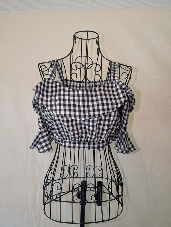 SHEIN Tops - Checkered Crop Top